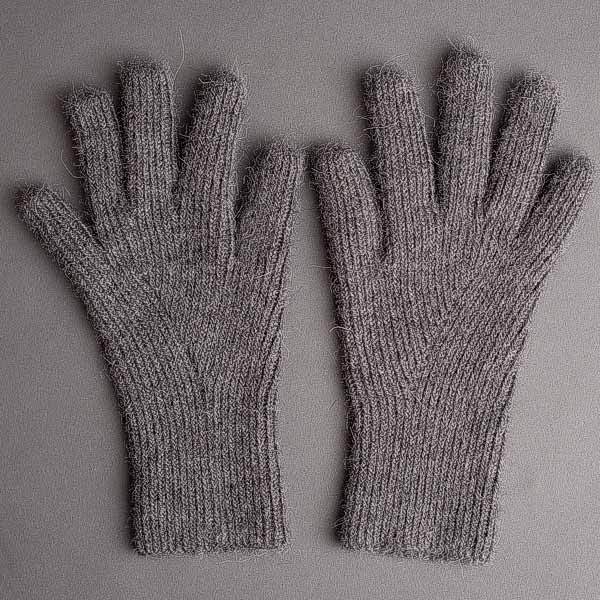 © His & Hers Gloves by Dagmar Mora • www.ravelry.com