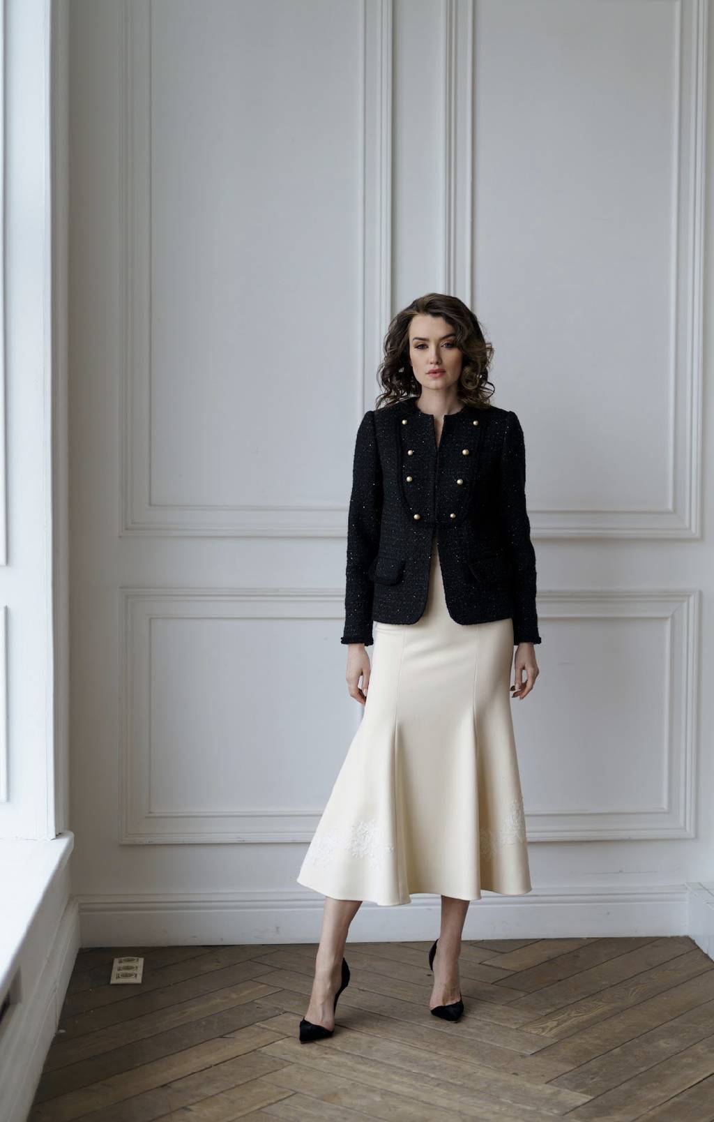 Жакет из драпа с золотыми пуговицами