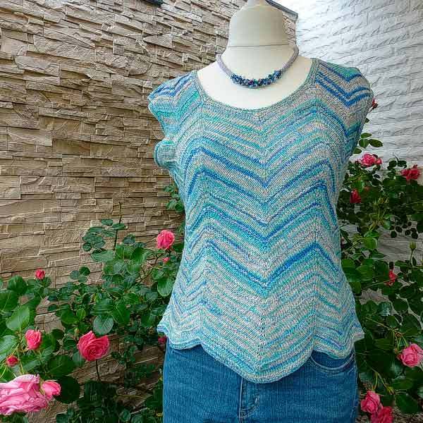 © Zigzag Top by Marianne Isager • www.ravelry.com
