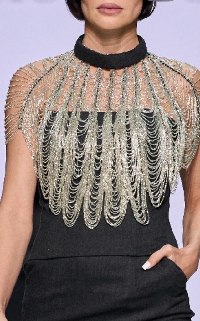 Оплечье светлое