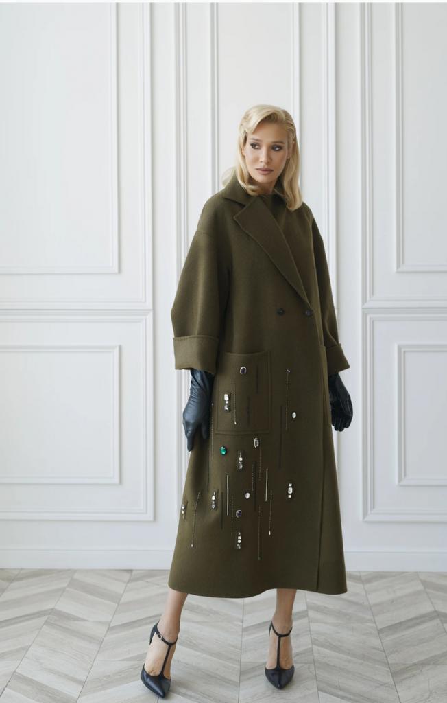 Пальто из кашемира с камнями