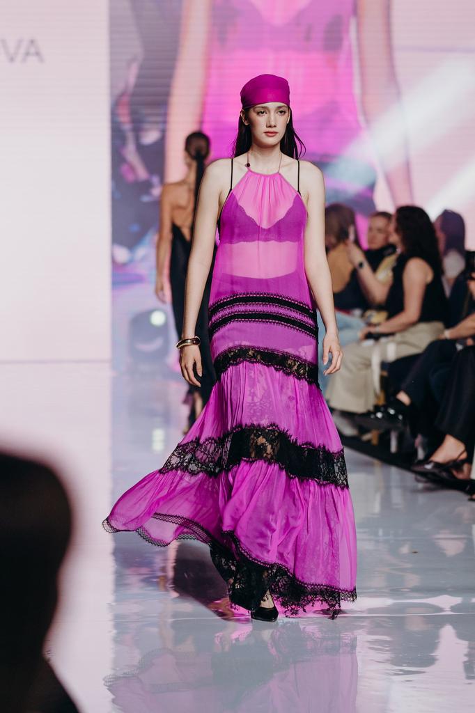 Сарафан из шифона и кружева фуксия