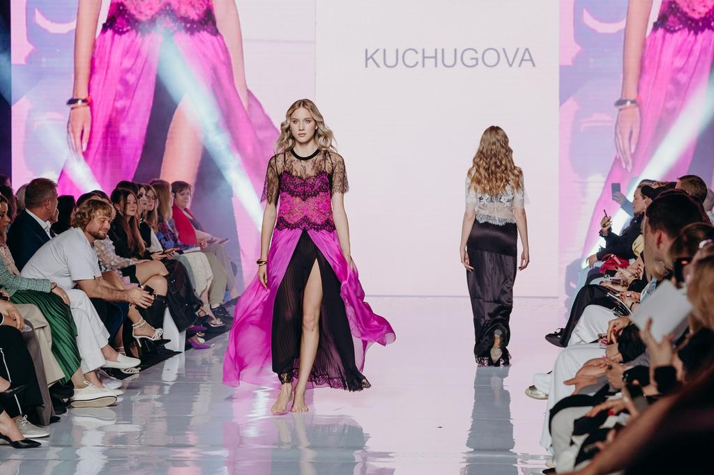 Платье фуксия шифон и кружево