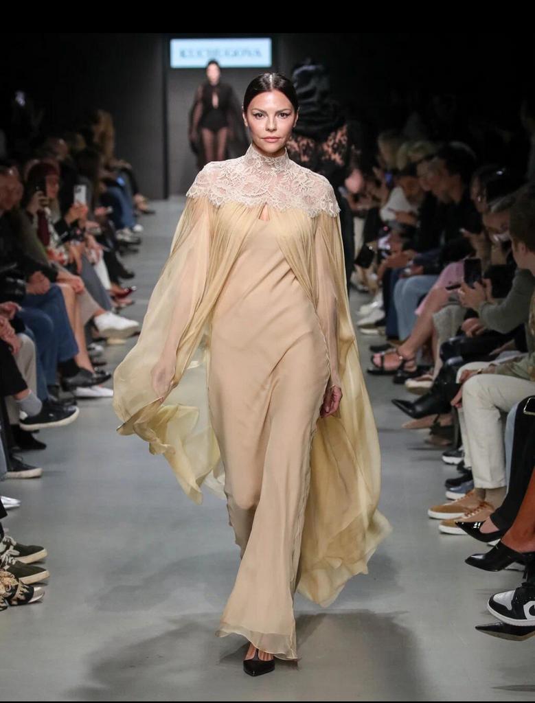 платье из шифона с накидкой