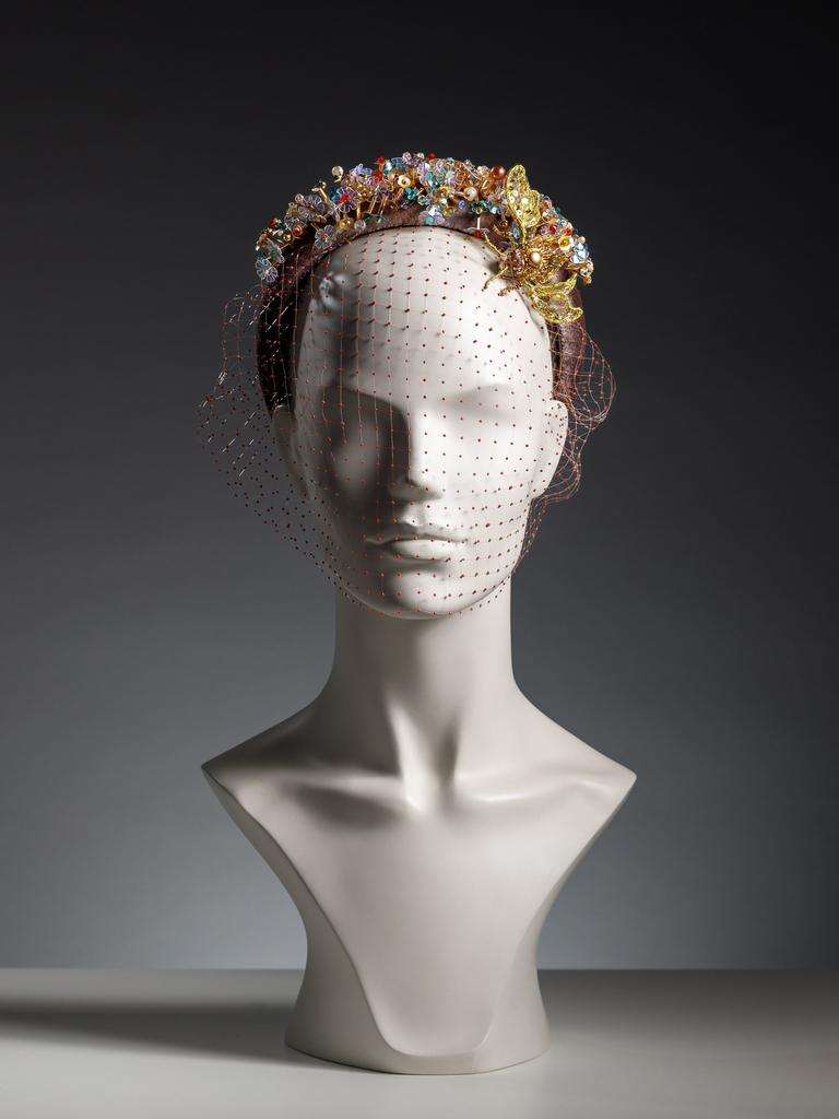 Headpiece 405