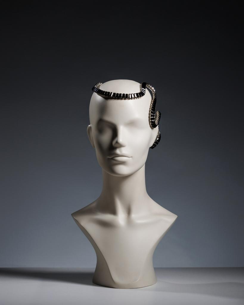 Headpiece 435