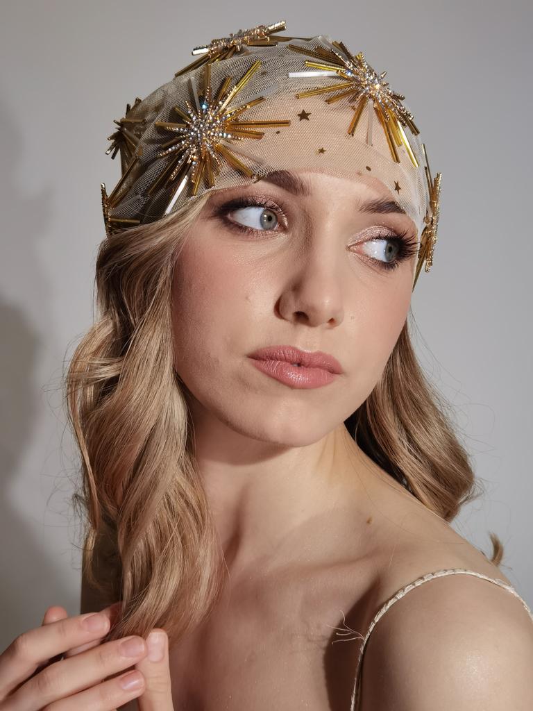 Headpiece 465