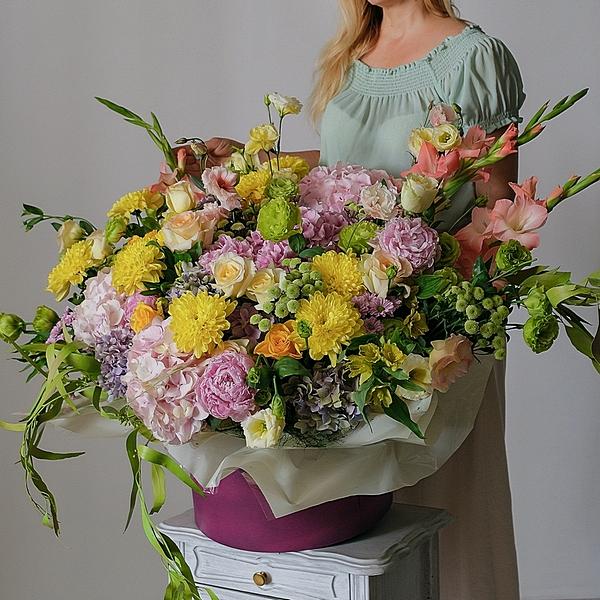 Классическая коробка с цветами