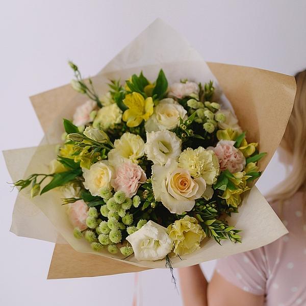 Стильный, желто-зеленый букетик