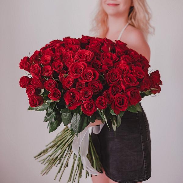 101 Алая роза