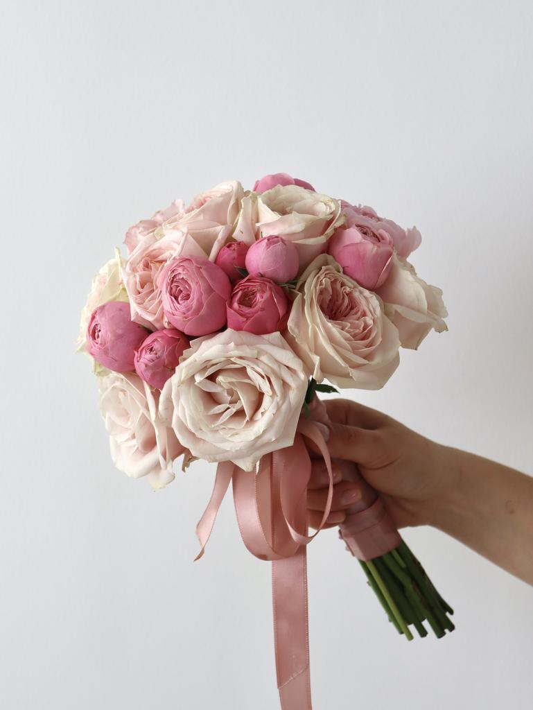 Букет невесты lov 6