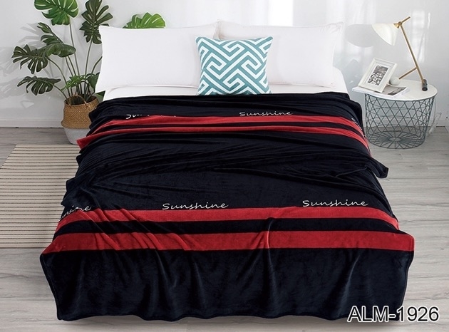 Плед на кровать велсофт с красными полосами