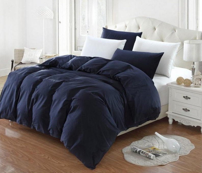 однотонное сине-белое постельное белье поплин