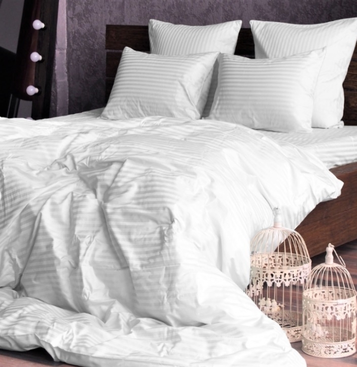 Белое постельное белье страйп сатин