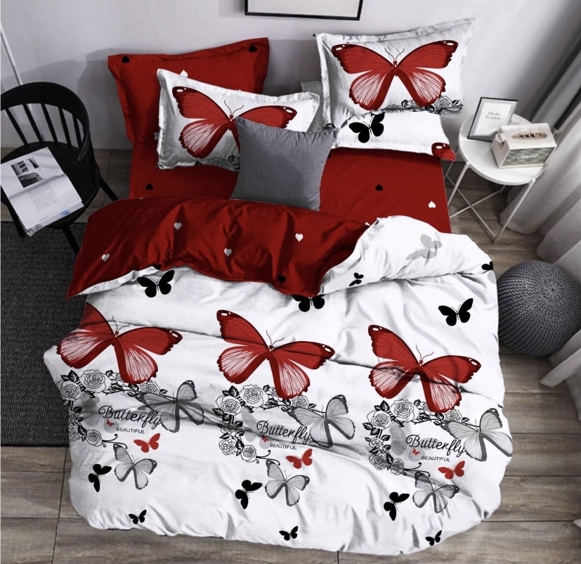 красное постельное белье с бабочками