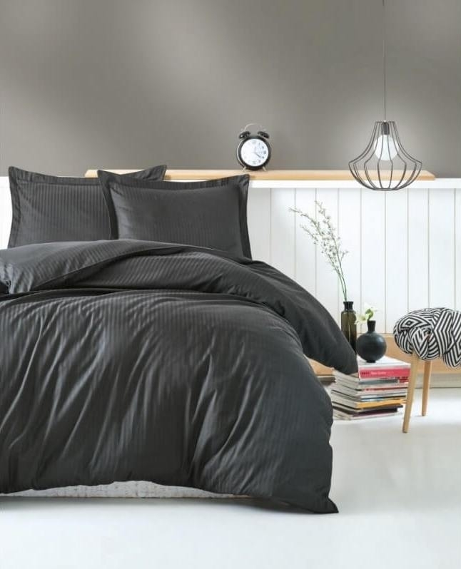 Черный страйп-сатин Black фото 1