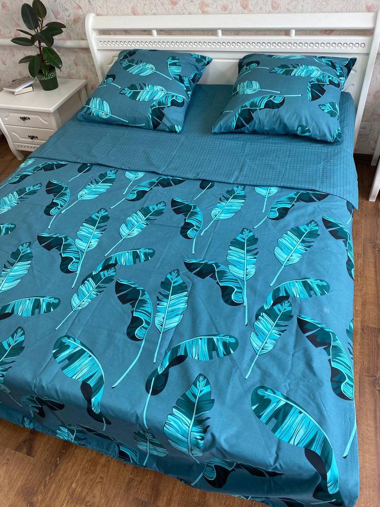 постільна білизна пальма на смарагдовому