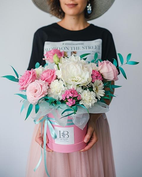 Дизайнерская коробочка в розовых тонах