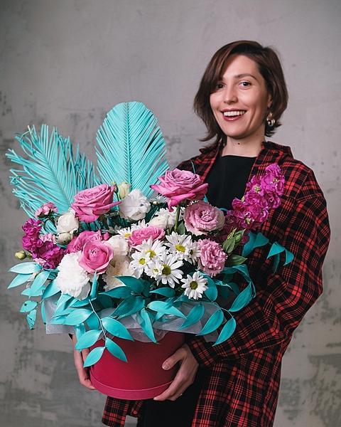 Креативная, бирюзовая композиция