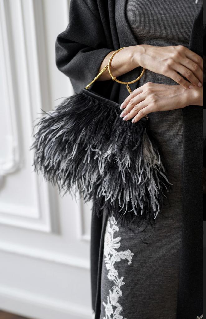 Сумка из перьев