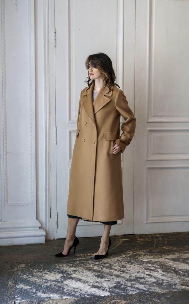Пальто светло-бежевое из кашемира