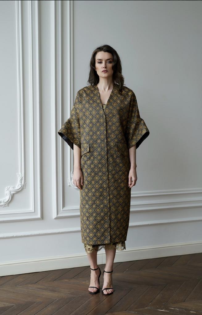 Арт 110030 пальто из золотой тафты