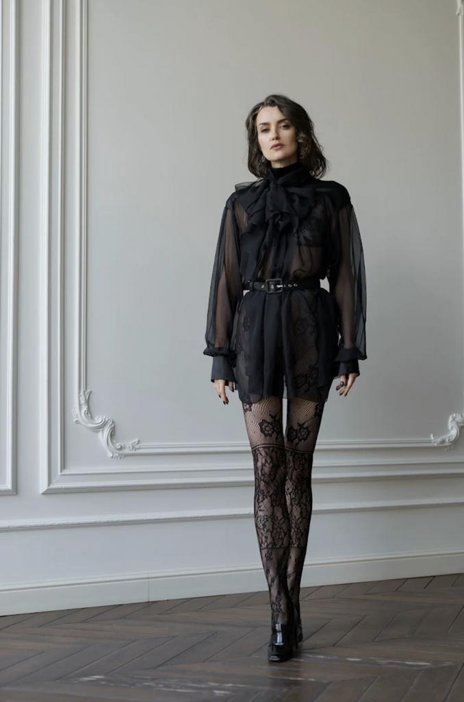 Арт 110105 блуза черная с шарфом