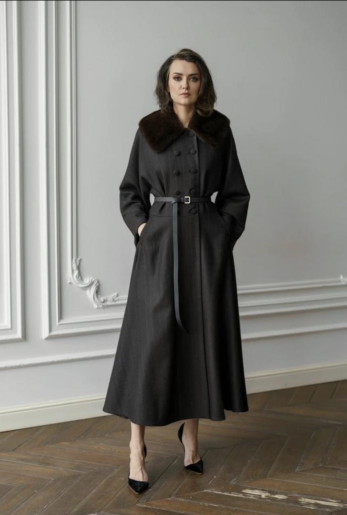 Арт пальто с воротником из меха норки