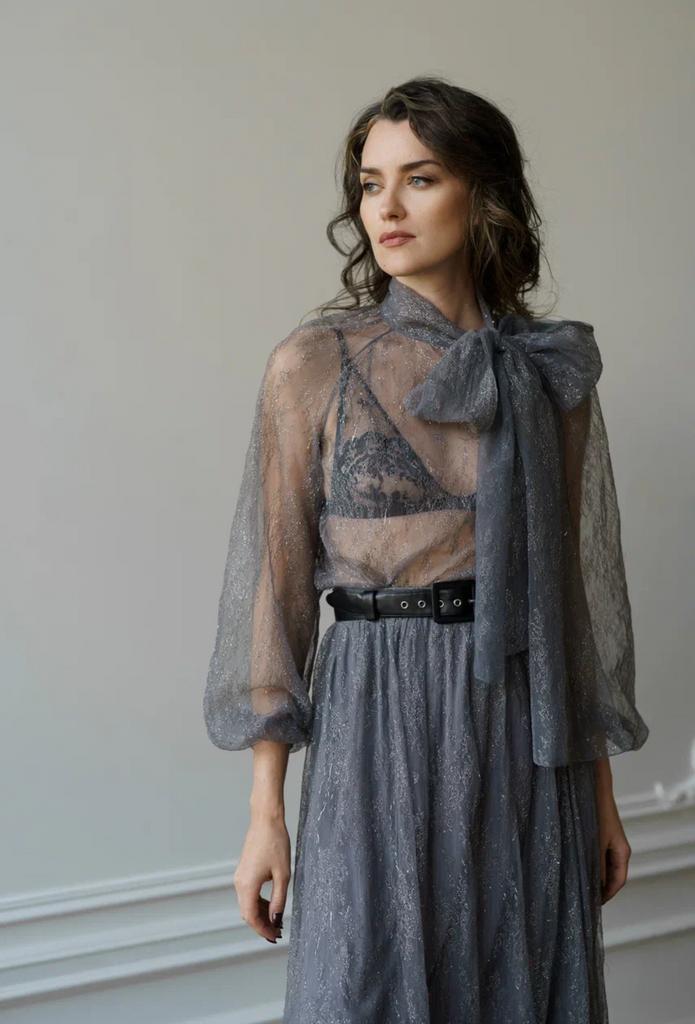 Арт серая блуза из кружева