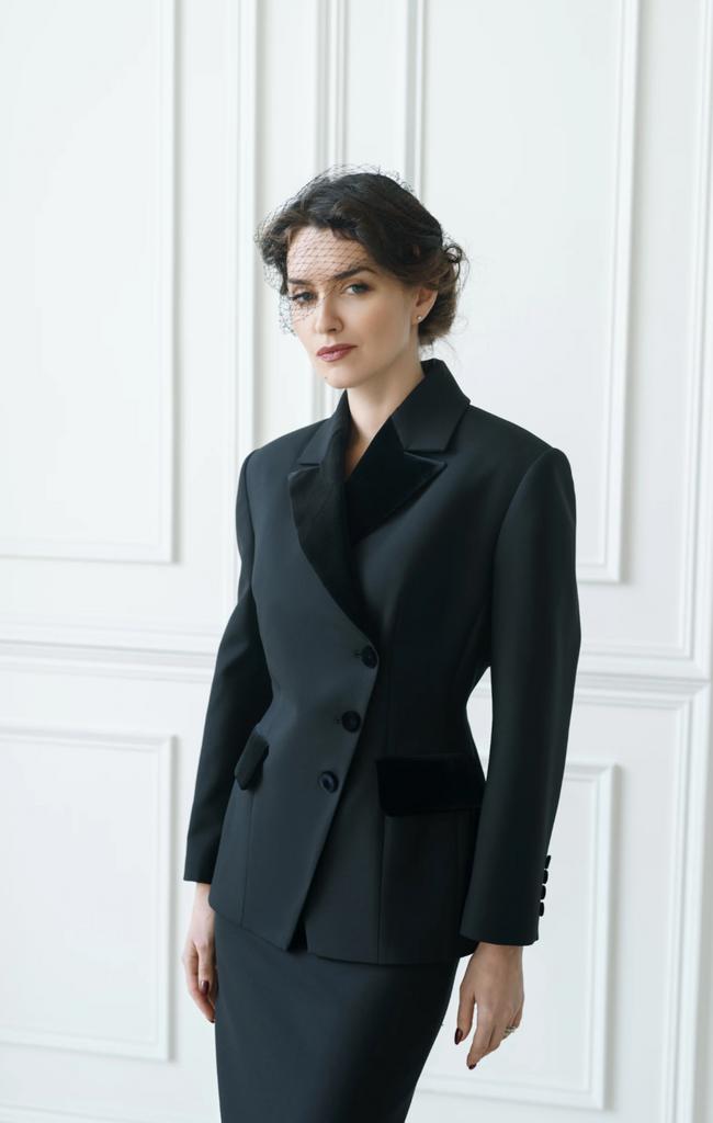 Жакет черный с бархатом