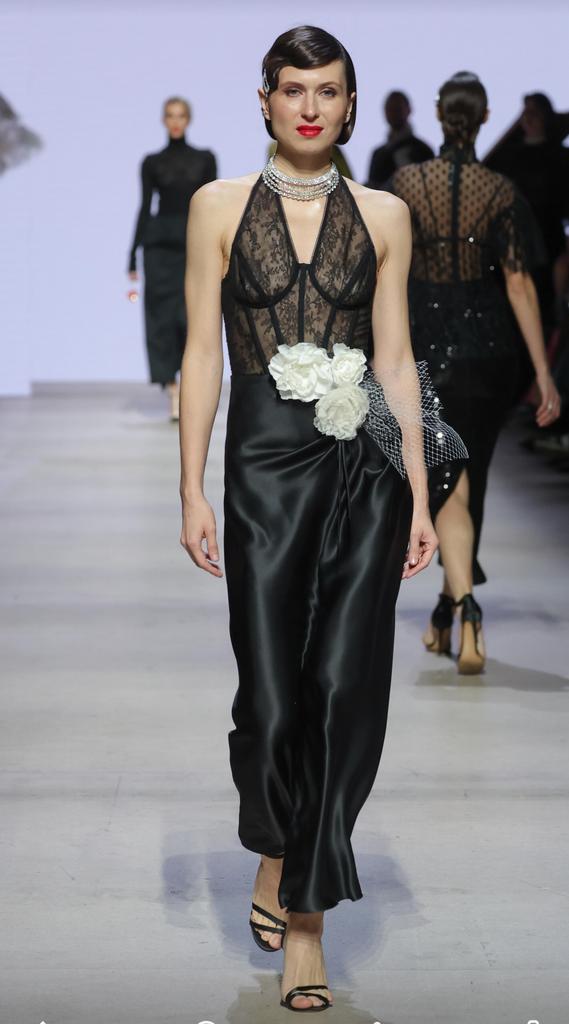 Платье кружево и шелк черное