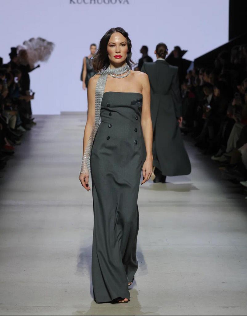 Платье серое  арт . 1110045