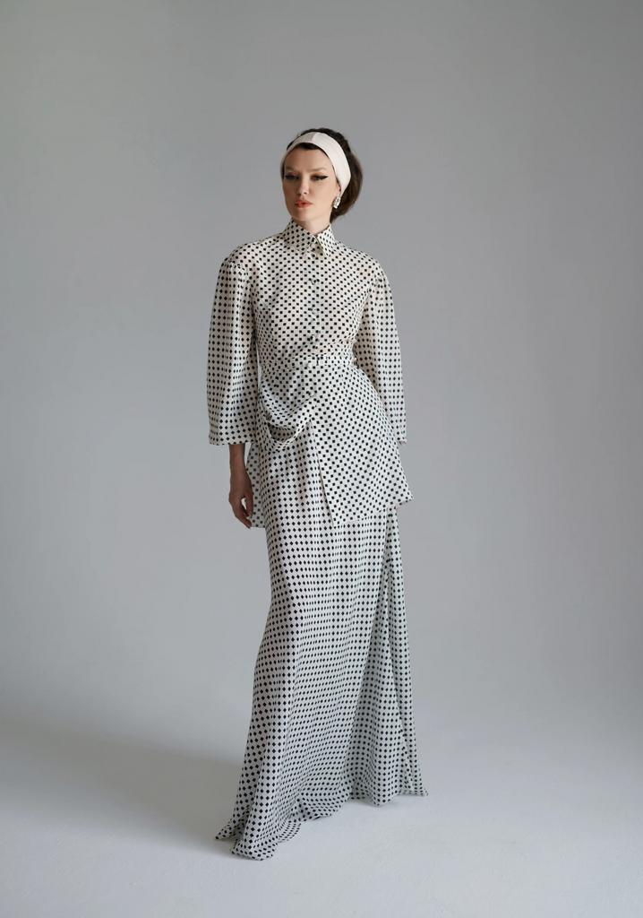 костюм из шелка белый в ромбик