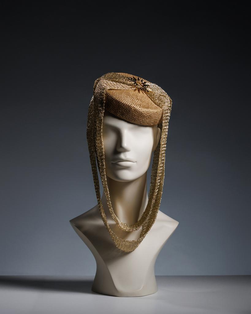 Headpiece 426
