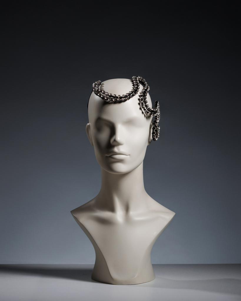 Headpiece 436