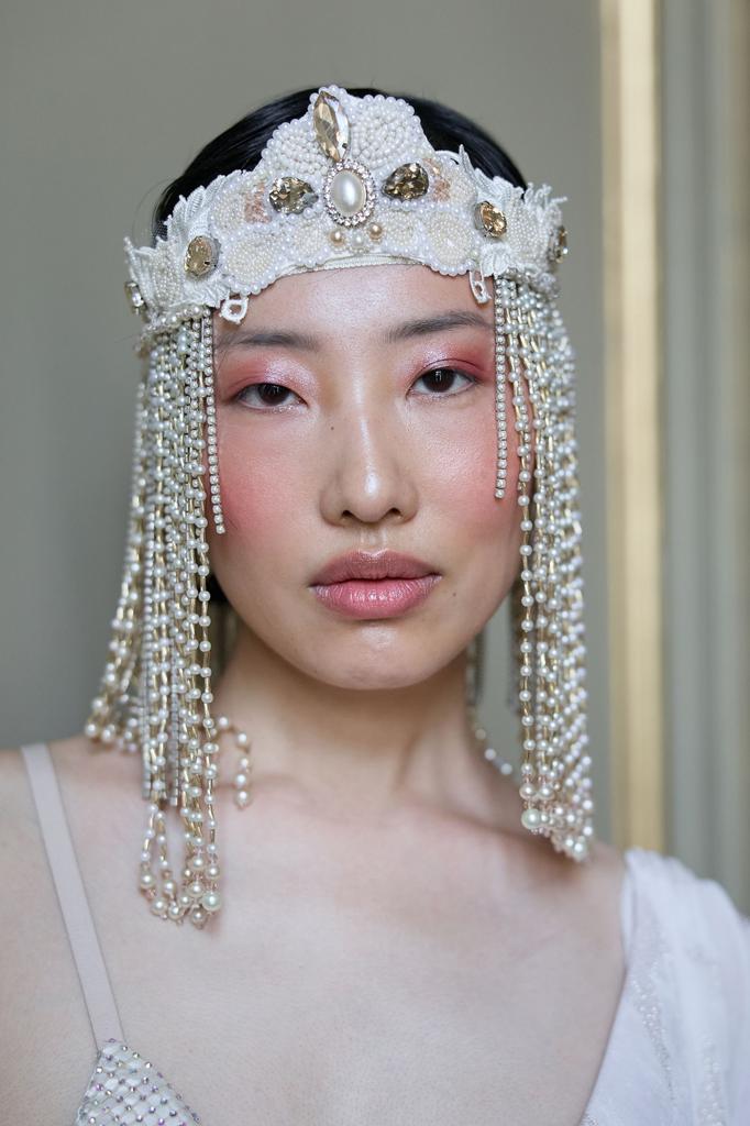 Headpiece 515